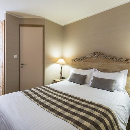 La Couronne Hotel Jougne Bagian luar foto