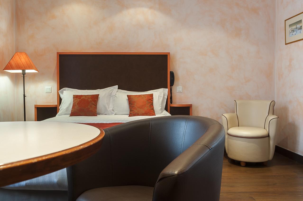 La Couronne Hotel Jougne Bagian luar foto